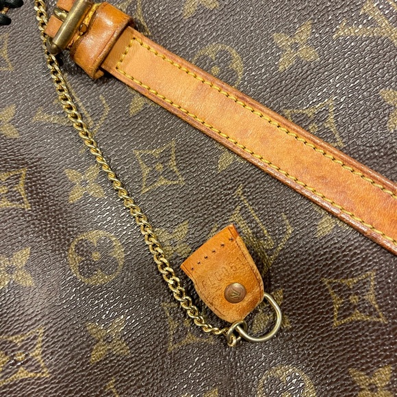 Vintage Louis Vuitton boho bucket bag! - Picture 7 of 7